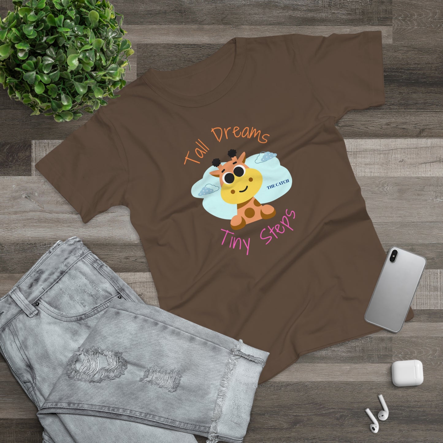 Cute Giraffe Graphic T-Shirt - 'Tall Dreams Tiny Steps' for Women