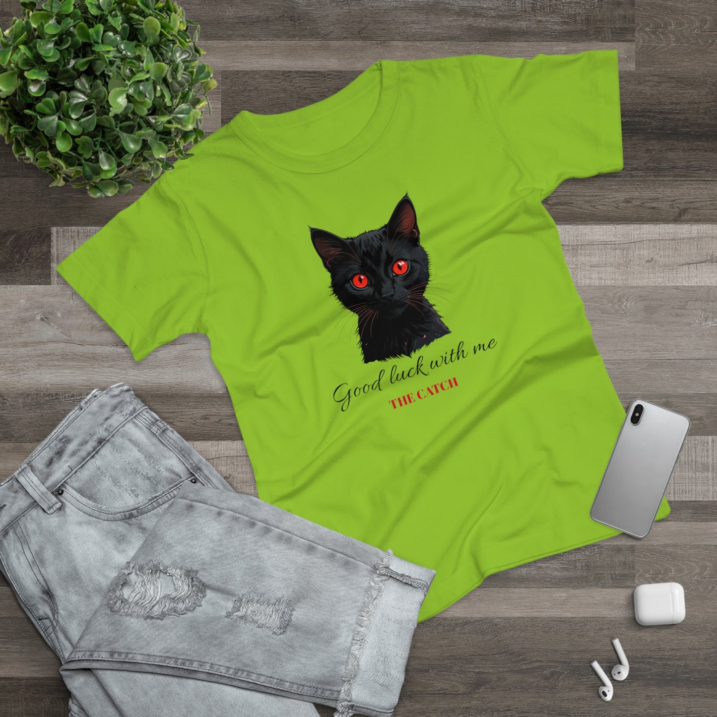 Good Luck Cat Women's T-Shirt - Playful Black Cat Design